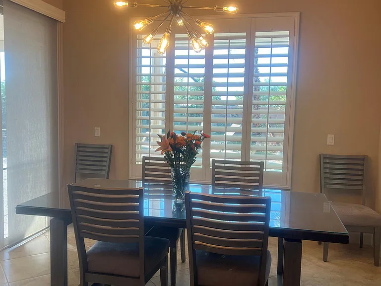 Spacious & convenient dining area directly adjacent to Chef's kitchen.