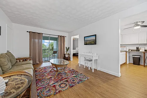 141 California Ave Photo 1