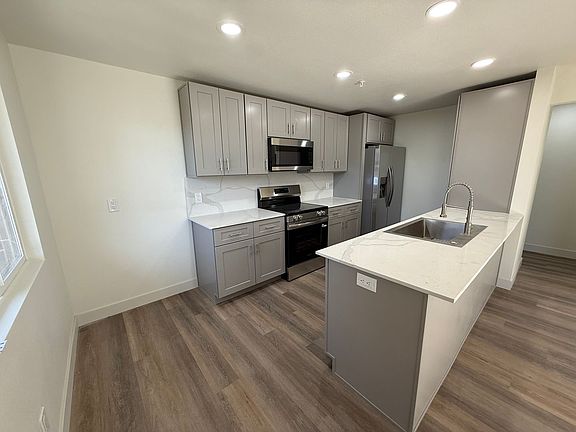 2nd image of 1565 Carlin St #4