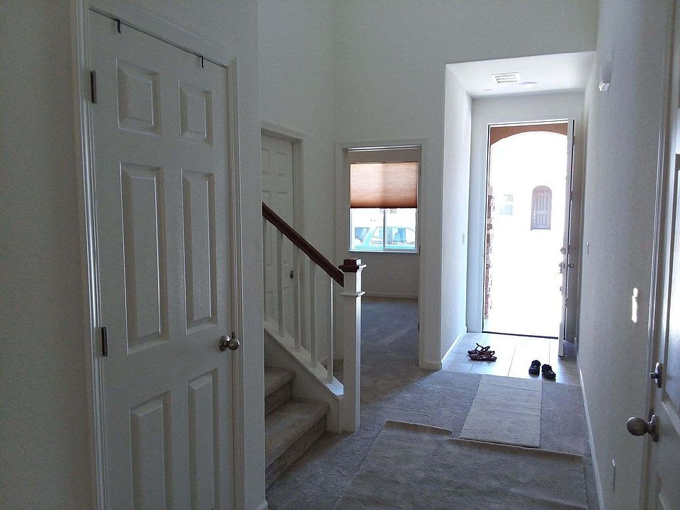 2nd image of 5537 Kenneth Pl