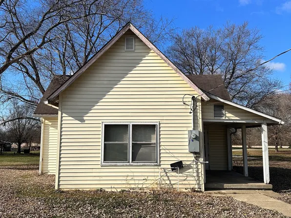 502 Henley Ave, Carthage, IN 46115