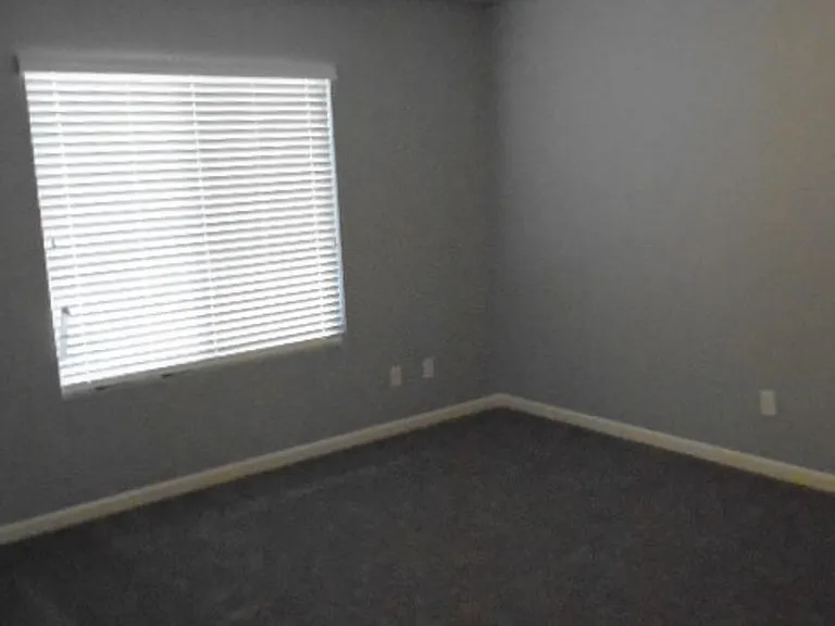 3420 Kensington Ct — Photo 20