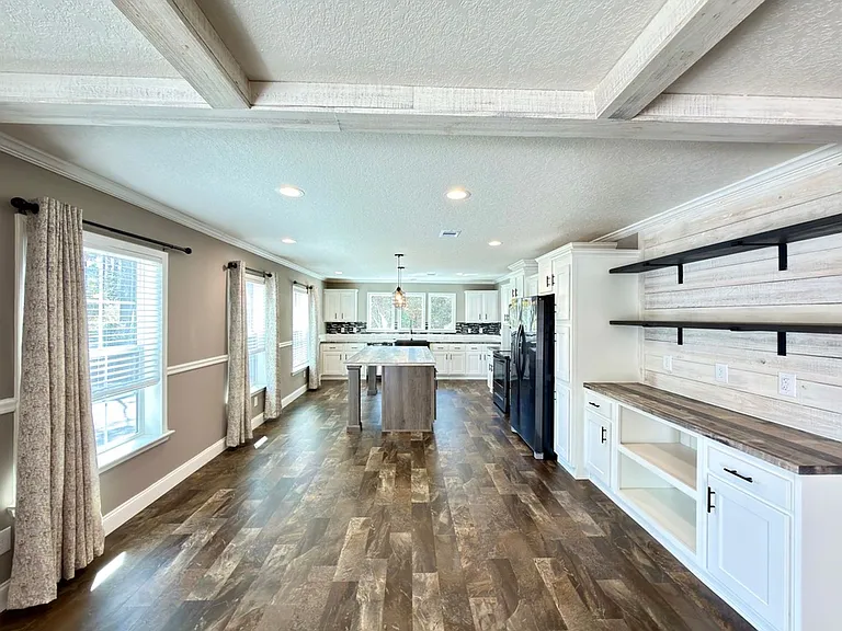 55 Oak Ave — Photo 11