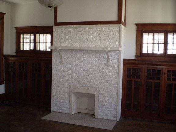 3rd image of 1727 Broadway St