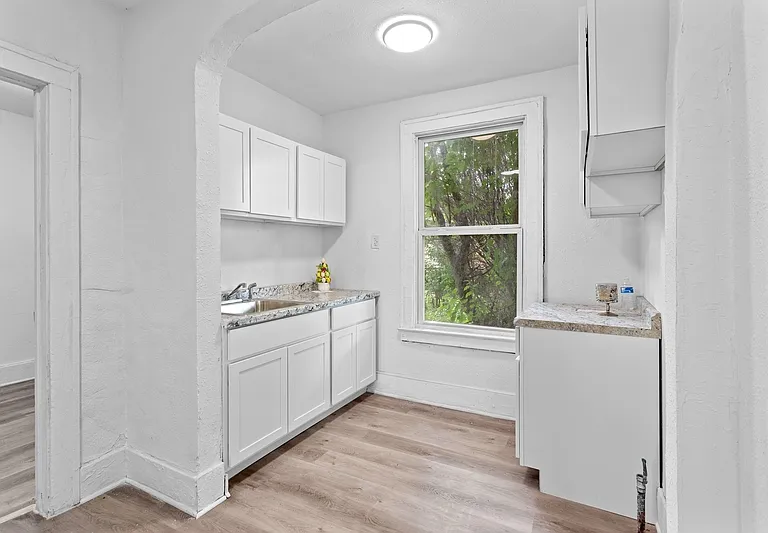 7405 Garden St #6 — Photo 9