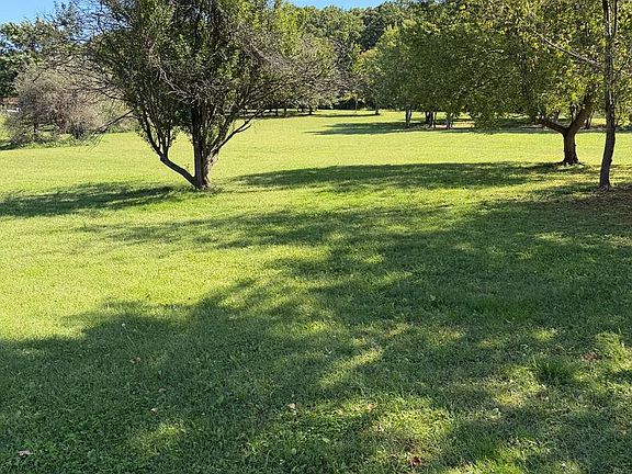 3rd image of 664 Mid Haines Rd