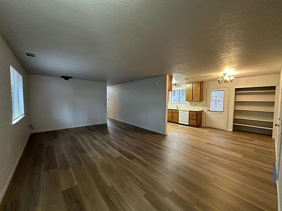 3rd image of 3411 Bristol Ct