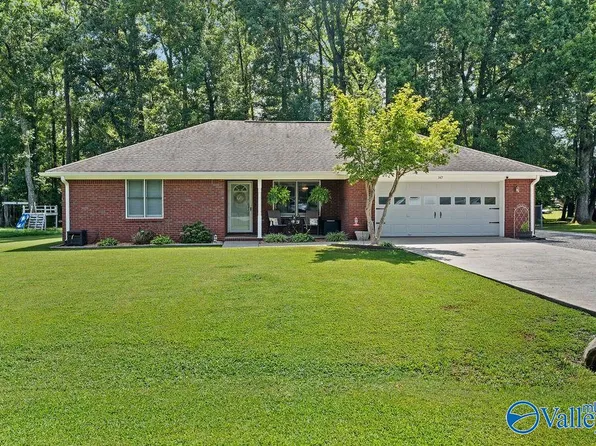 143 Katina Rd, Hazel Green, AL 35750