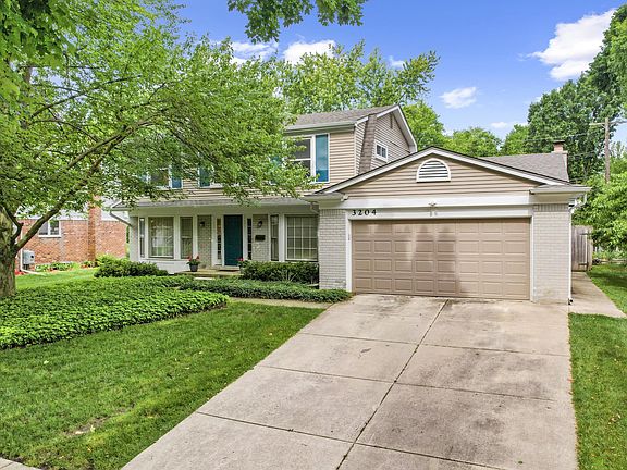 3rd image of 3204 Farmbrook Ct