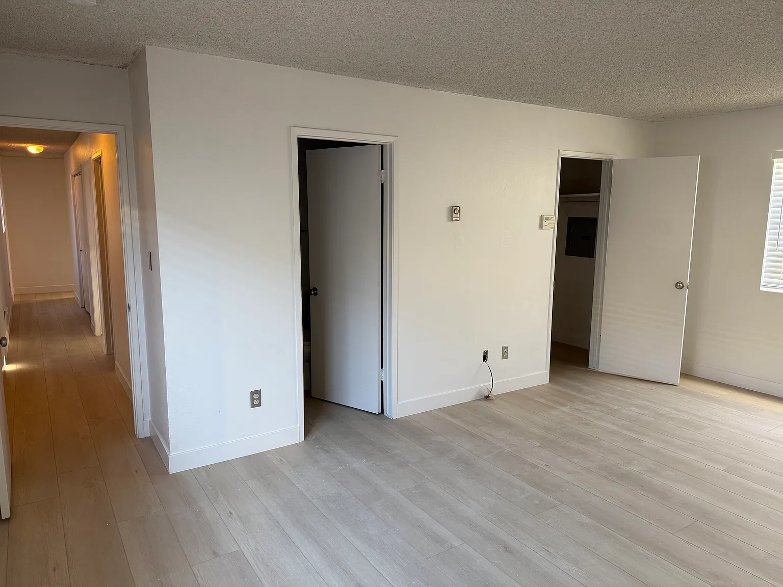 2 bed, 1400 sqft, $3,800 — Photo 3