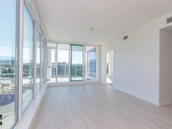 1471 Hunter St, North Vancouver, BC V7J 1H3