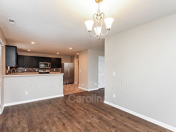 5th image of 1655 Brookgreen Ave