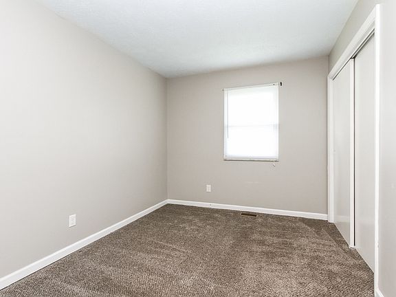 3rd image of 6728 Churchman Ave