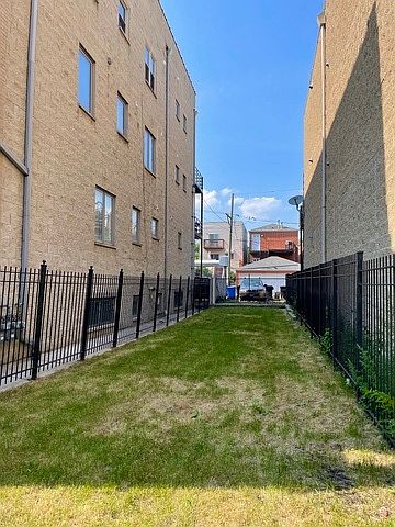 1st image of 2538 W Flournoy St