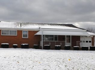 246 Overlook Blvd, Struthers, OH 44471