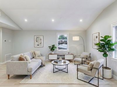 29 Goldsmith St #3, Boston, MA, 02130