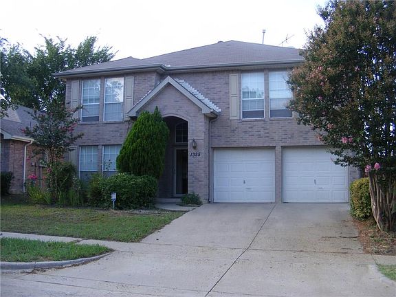 2nd image of 1325 Forbes Dr