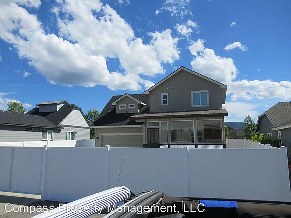 2nd image of 1411 W Snoqualmie Ave