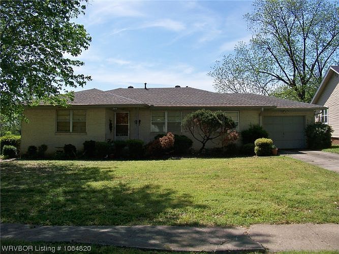 1st image of 203 N 15th St #1411