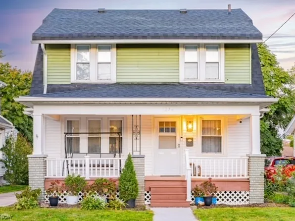 1274 Neptune Ave, Akron, OH 44301