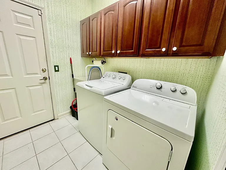 14 Fickling Ct — Photo 25