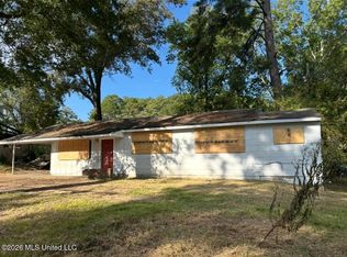 3239 Suncrest Dr, Jackson, MS 39212