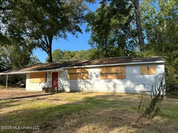 3239 Suncrest Dr, Jackson, MS 39212
