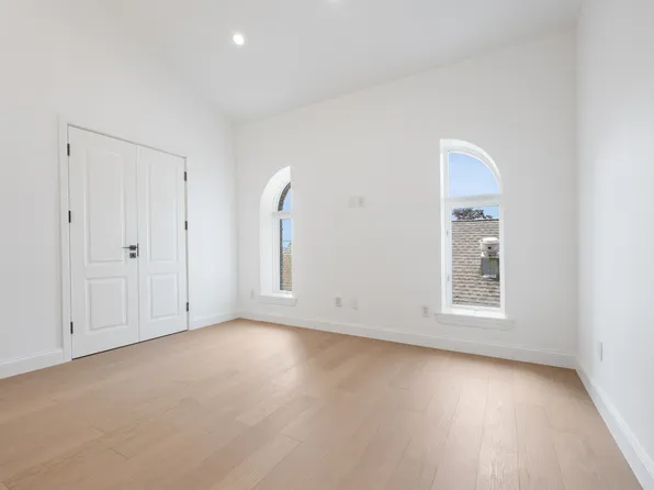 4 Angelas Place image 29 of 63