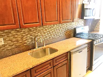 Rented by Rapid Realty Cobble Hill