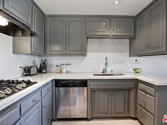 3rd image of 1101 S Holt Ave APT 3