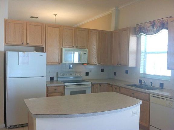 2nd image of 3595 NW Deer Oak Dr #3595