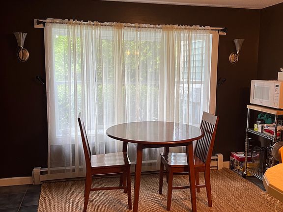 3rd image of 1603 Piscassic St