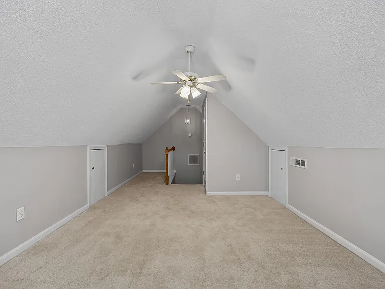 17 Waterfield Ct — Photo 28