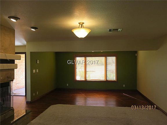 5th image of 1402 Pueblo Dr