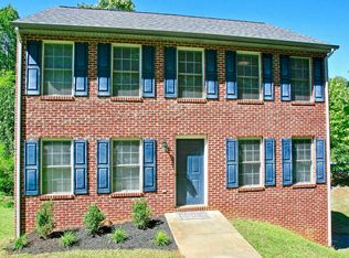 310 Club House Dr, Moneta, VA 24121
