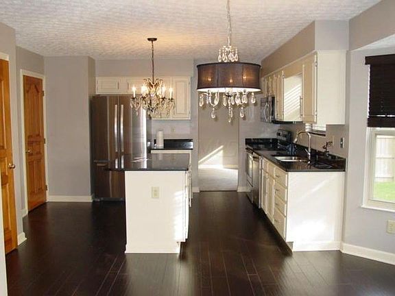 4th image of 821 Lynnfield Dr
