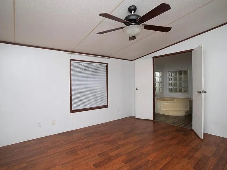 11703 Greenmesa Dr — Photo 7