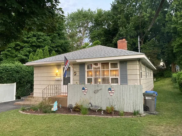 28 St Lawrence Street, Manchester, CT 06040