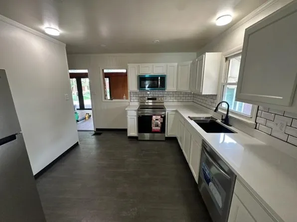1624 Katherine St, New Castle, PA 16105