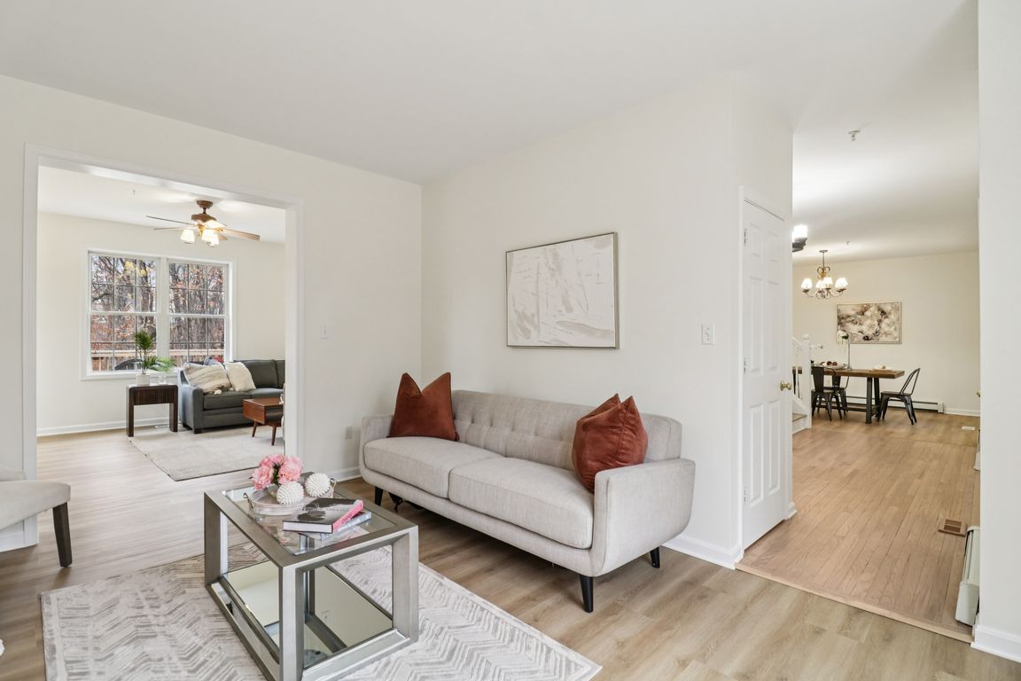 next background image