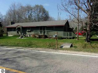 11375 E River Rd, Mt Pleasant, MI 48858