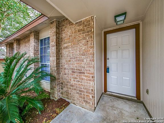 3rd image of 12126 Woodsrim St