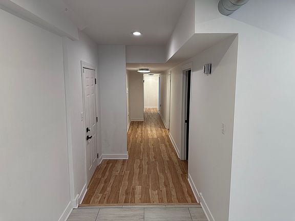 3rd image of 7311 S Oglesby Ave #G