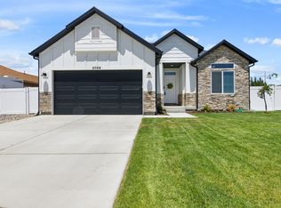 2069 E Harkers Way, Eagle Mountain, UT 84005