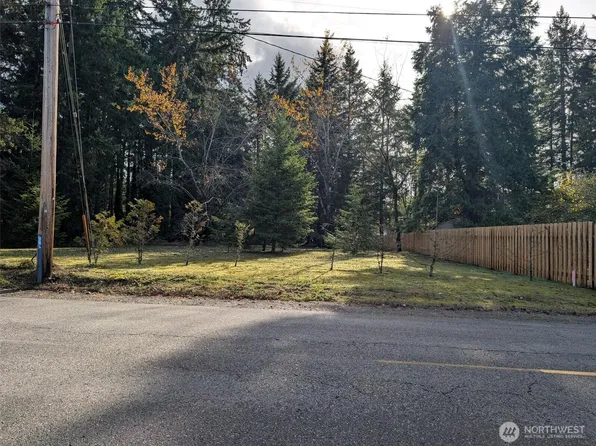 2 SE Salmonberry Rd, Port Orchard, WA 98366