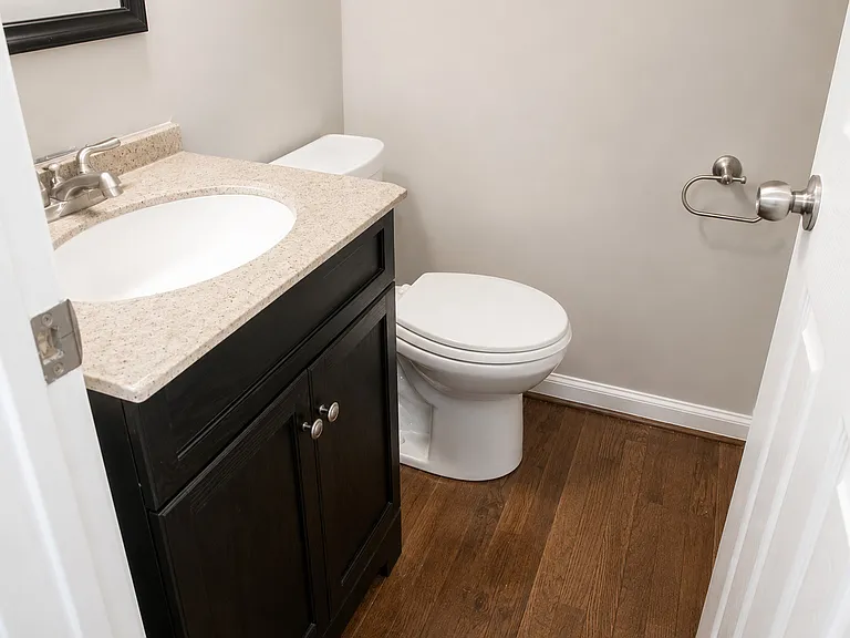 118 Henning Dr — Photo 22
