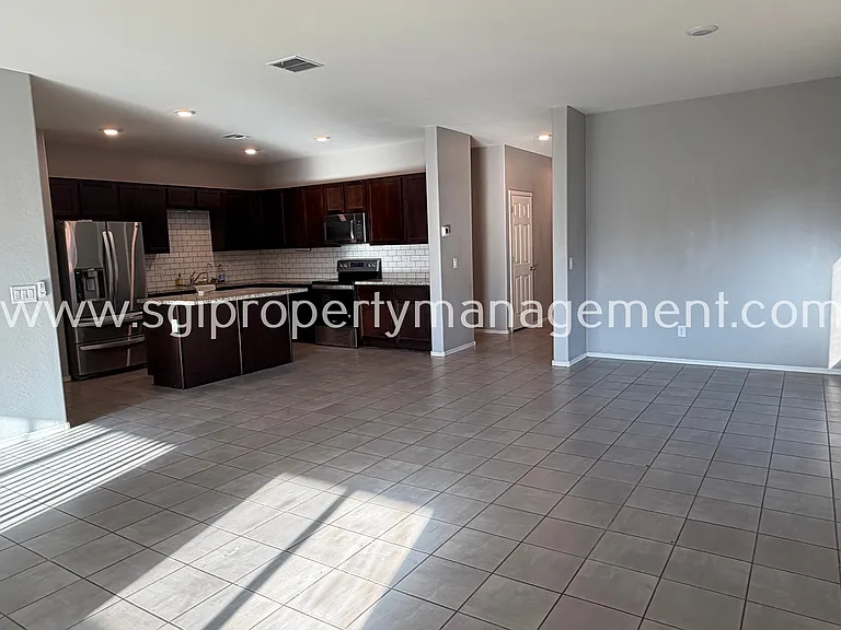 3214 N Pleasant View Ln — Photo 10