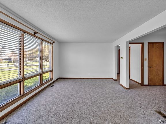 4th image of 7375 Saint Joseph Rd