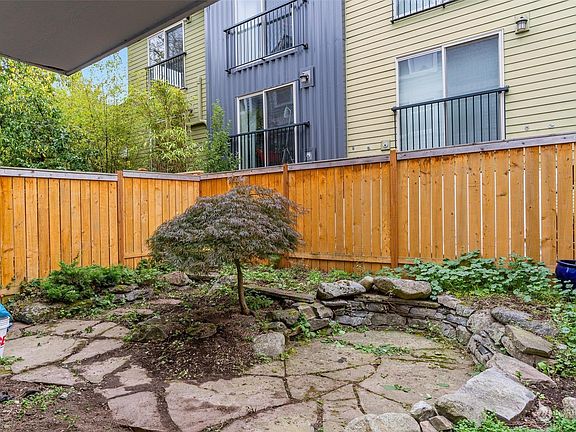 4th image of 3248 S Edmunds Street #E