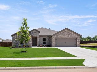 404 Basalt Dr, Azle, TX 76020